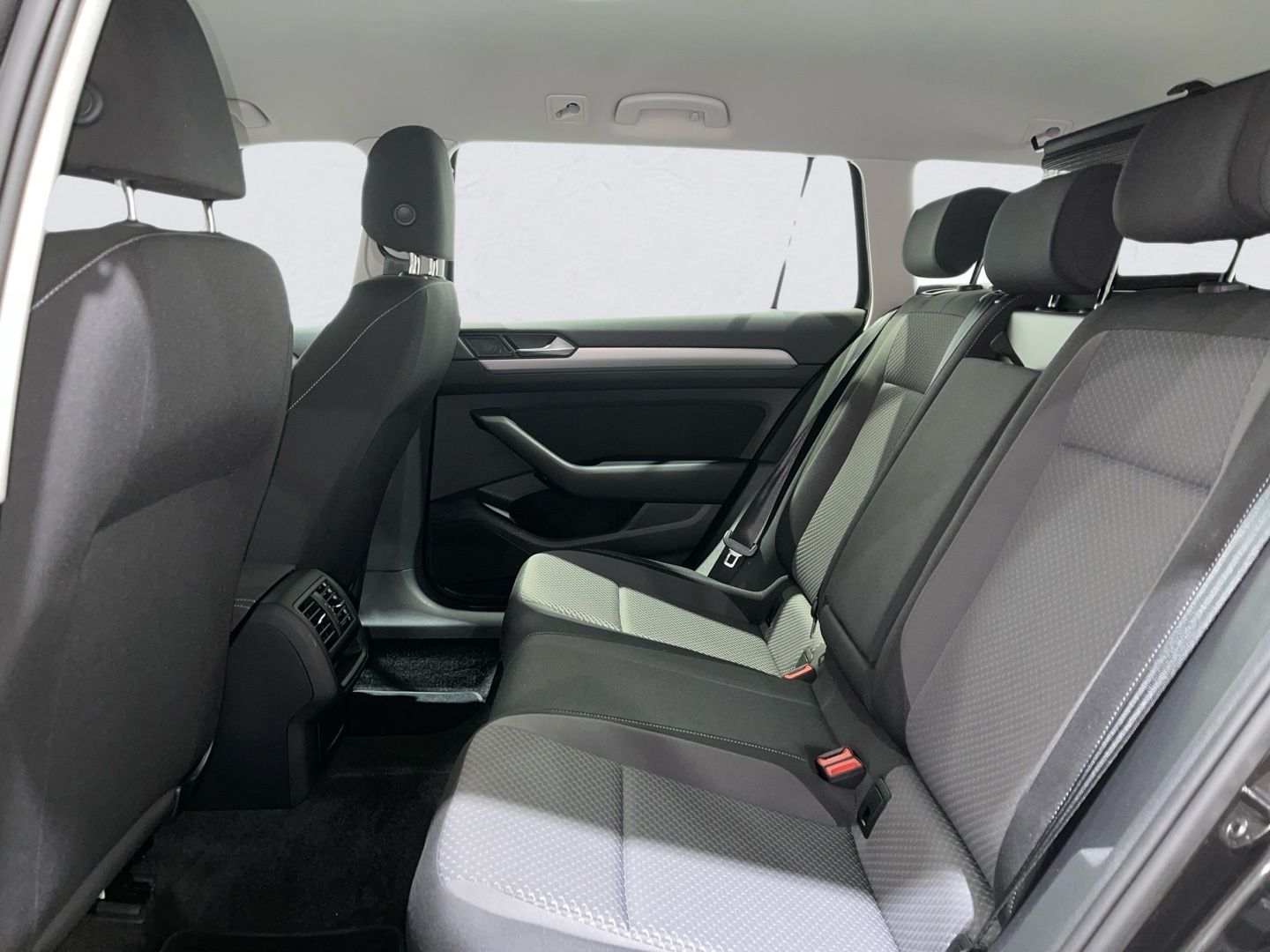 Volkswagen Passat Variant 1.5 TSI DSG LED NAVIGATION KAMERA foto 11