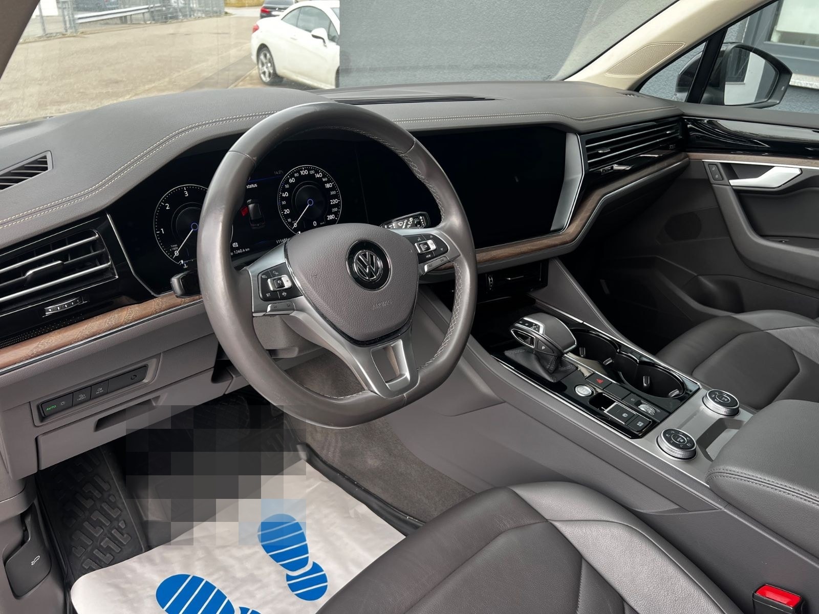 Volkswagen Touareg Atmosphere 4Motion 3.0 V6 TDI/R-line foto 8