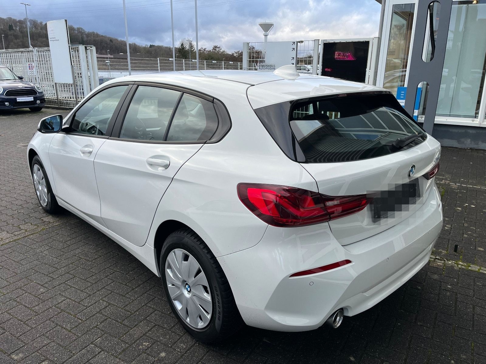 BMW 116dA F40 Live Cockpit Prof./LED/DAB/PDC foto 6