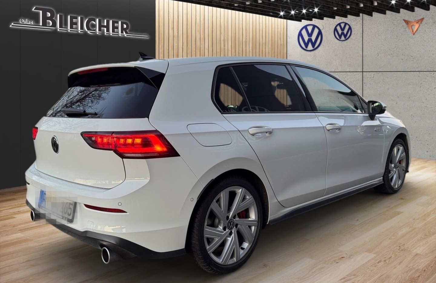 Volkswagen Golf VIII 2,0 l TSI OPF 195 kW (265 PS) 7-G DSG  foto 3