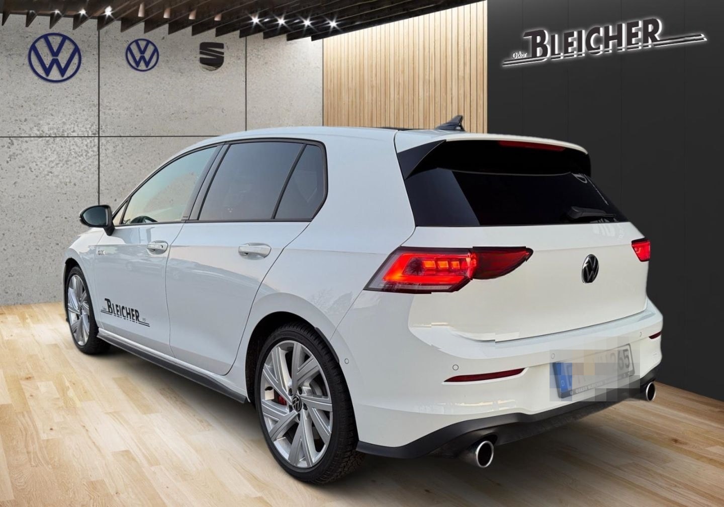 Volkswagen Golf VIII 2,0 l TSI OPF 195 kW (265 PS) 7-G DSG  foto 4