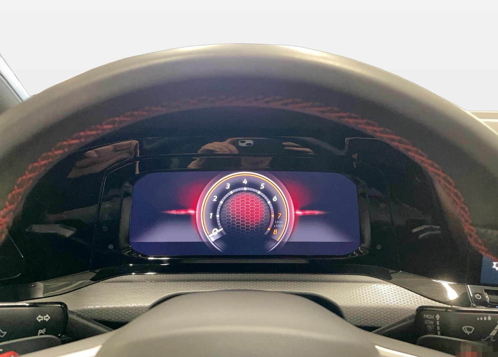 Volkswagen Golf VIII GTI Clubsport 2.0 TSI DSG ACC AUT Kam. foto 9