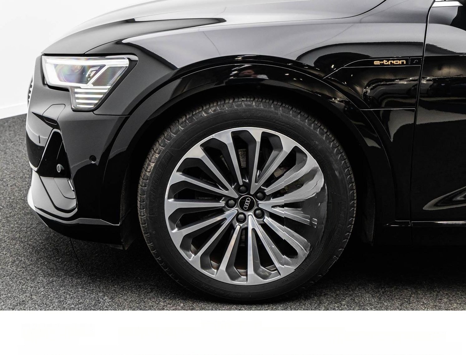 Audi E-TRON 55 Q S LINE/21Z./MATRIX/ACC/CARPLAY/360° foto 13