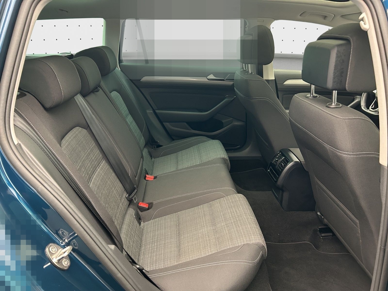 Volkswagen Passat Variant Business 2.0 TDI*NAVI*AHK*PANO*KA foto 15