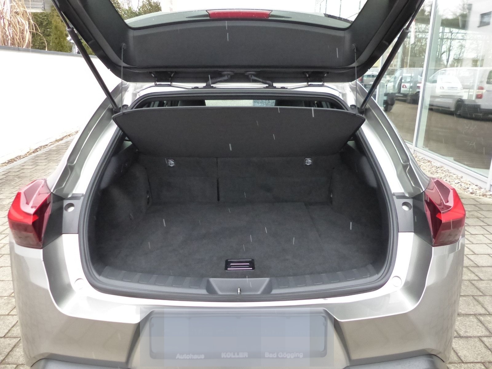 Lexus UX 250h Launch Edition Navi Kamera Velours DAB foto 10