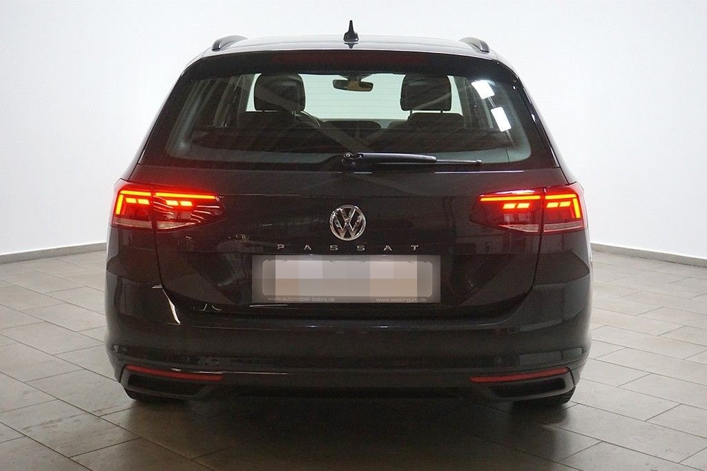 Volkswagen Passat 2.0TDI DSG Business AHK Pano SHZ LED foto 5