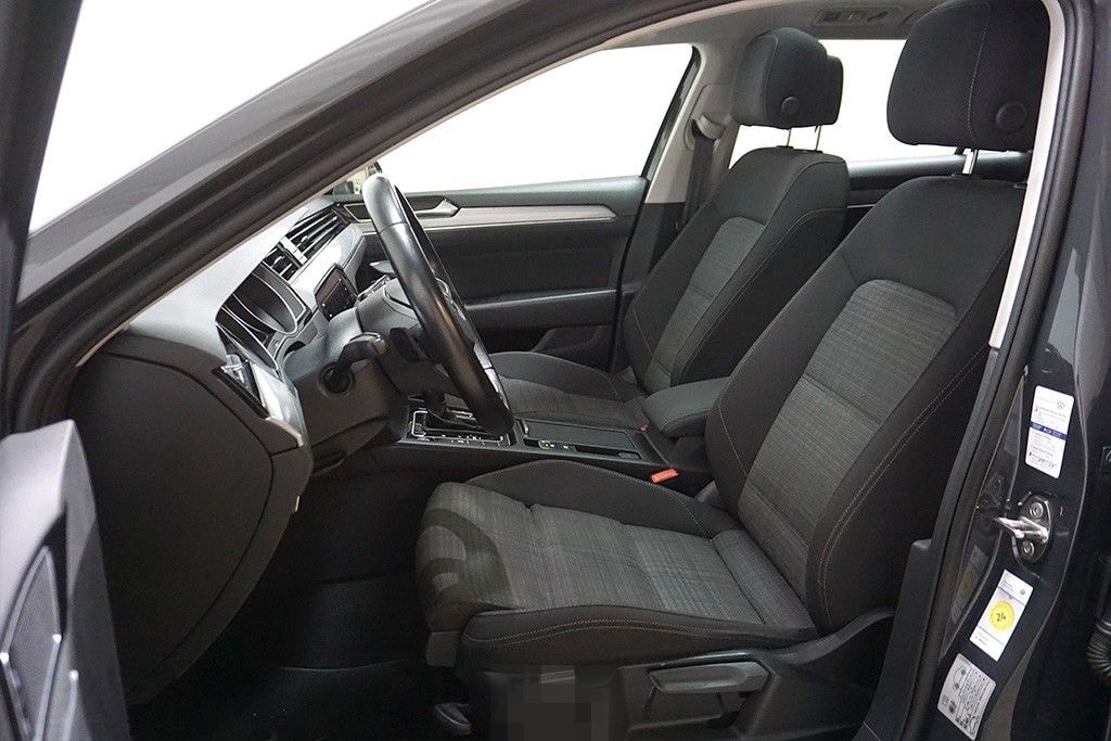 Volkswagen Passat 2.0TDI DSG Business AHK Pano SHZ LED foto 7