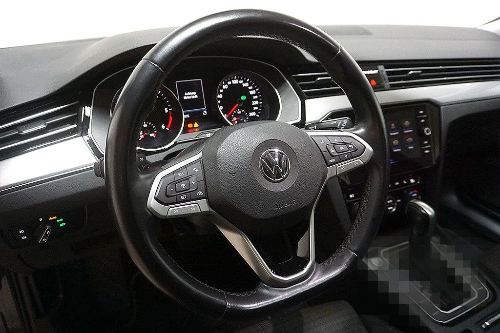 Volkswagen Passat 2.0TDI DSG Business AHK Pano SHZ LED foto 9