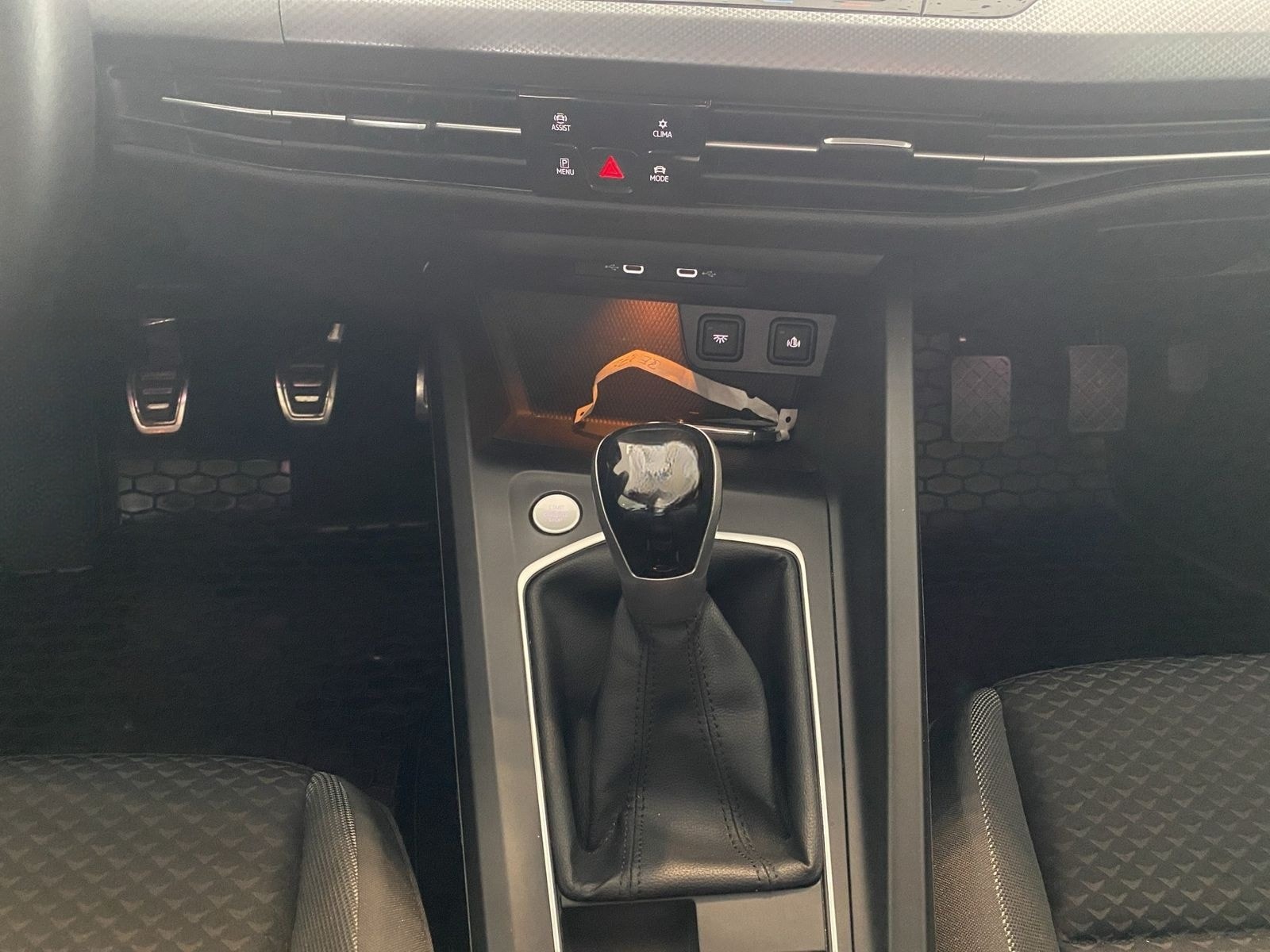 Volkswagen Golf VIII Life (NAVI.SHZ.ACC.AHK.DAB) 2.0 TDI foto 14