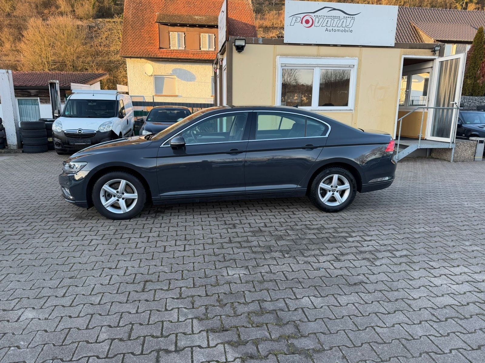 Volkswagen Passat Lim. Business foto 6