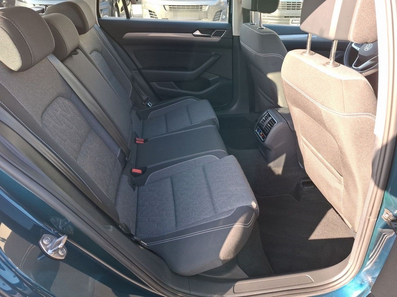 Volkswagen Passat Variant 2.0TDI DSG Business *NAVI*APP*CAM foto 15