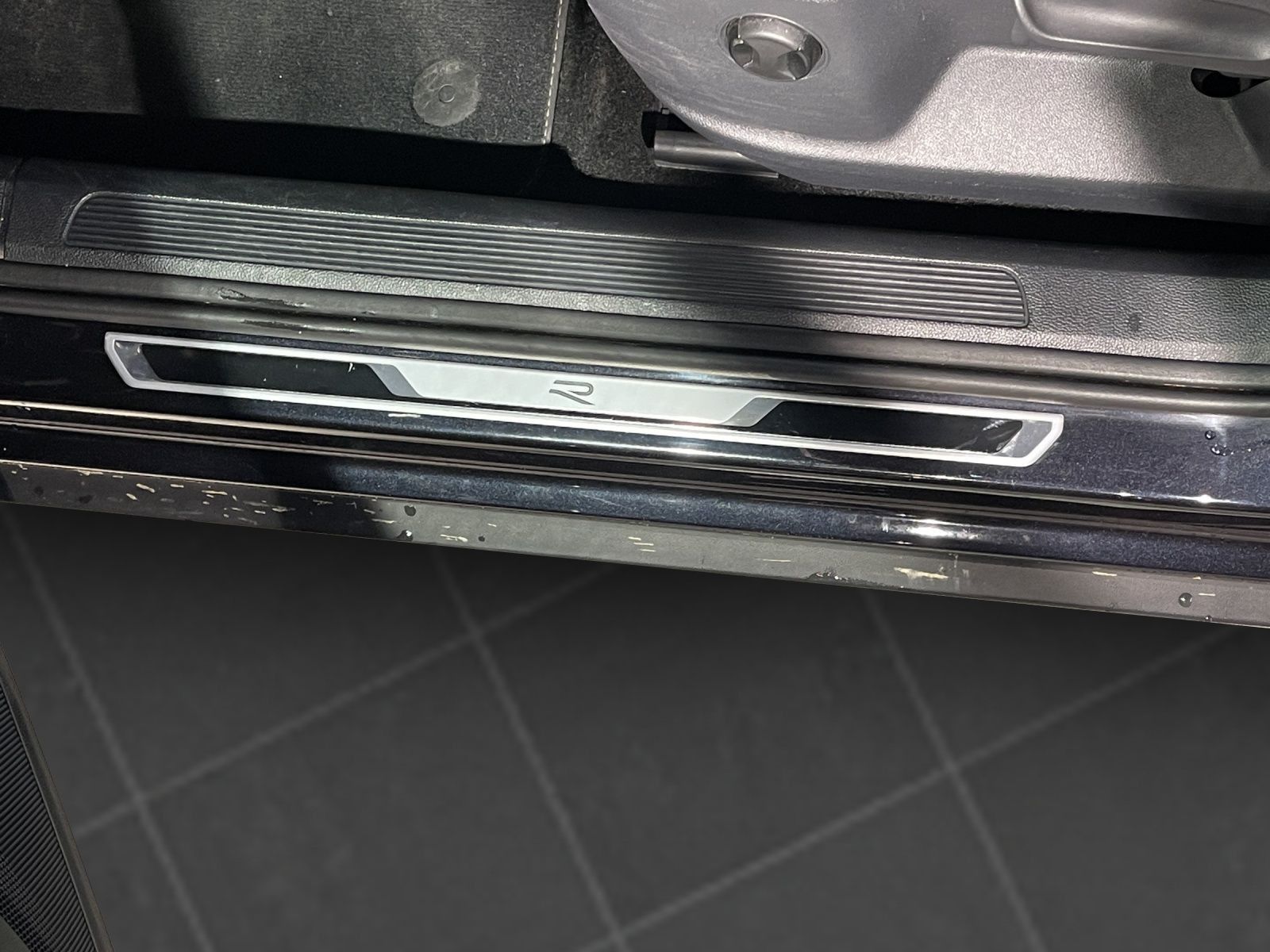 Volkswagen T-Roc 1.0 TSI R-LINE PARKLENK KAMERA ERGO NAVI foto 18