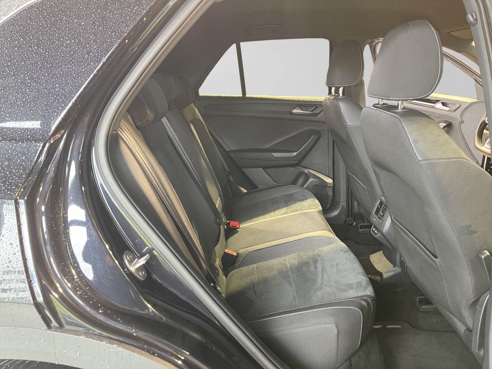 Volkswagen T-Roc 1.0 TSI R-LINE PARKLENK KAMERA ERGO NAVI foto 6