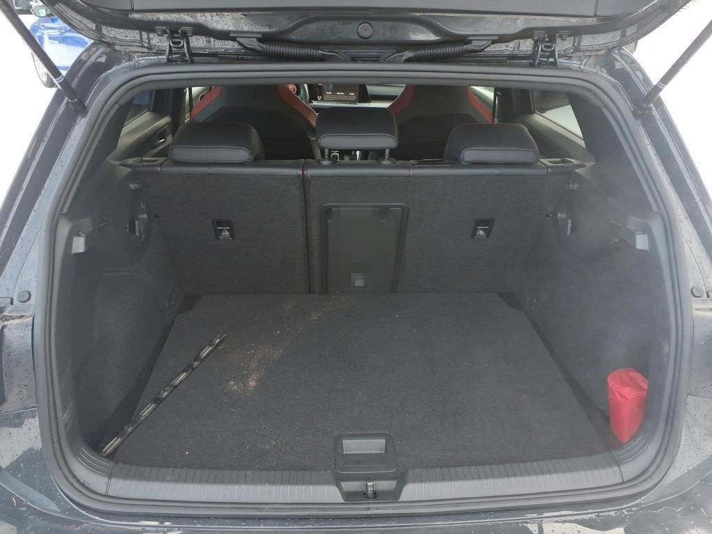 Volkswagen Golf VIII GTI CLUBSPORT 2.0 TSI BLACKSTYLE AKRA foto 6