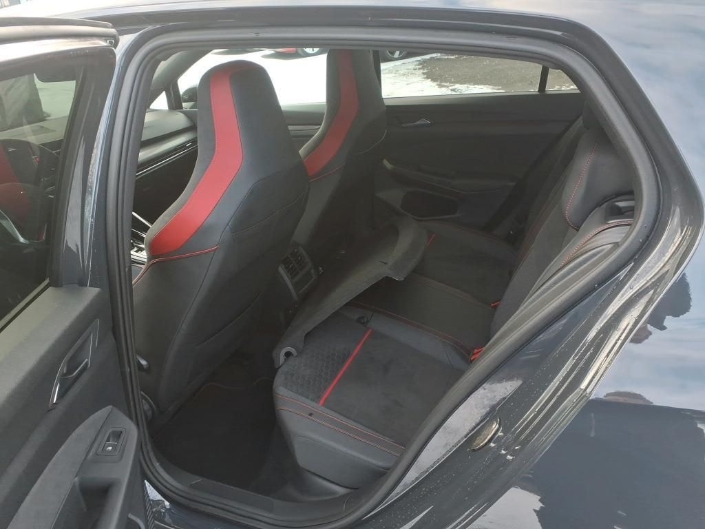 Volkswagen Golf VIII GTI CLUBSPORT 2.0 TSI BLACKSTYLE AKRA foto 8