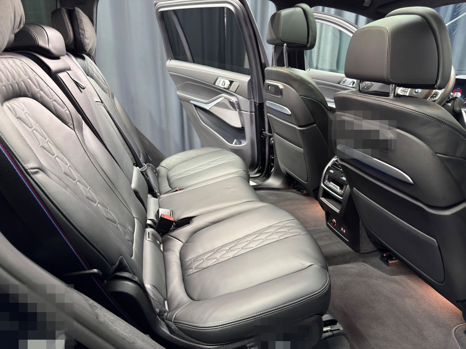 BMW X7 xDrive 40d M SPORT PRO|LUFT|PANO|7-SITZER|AHK foto 9