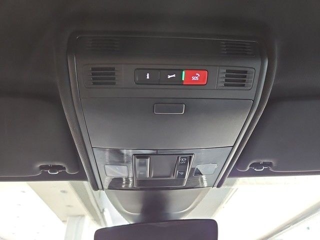 Volkswagen Polo VI 1.0TSI DSG R-Line NAVI PARK ASSIST foto 8