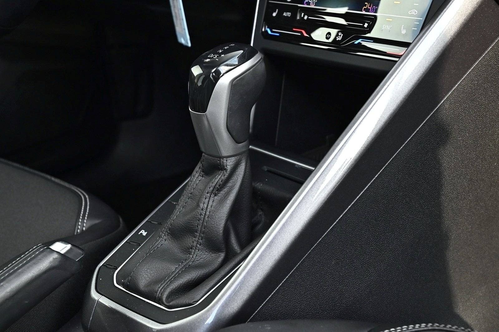 Volkswagen Taigo 1.0 l TSI DSG Style foto 12