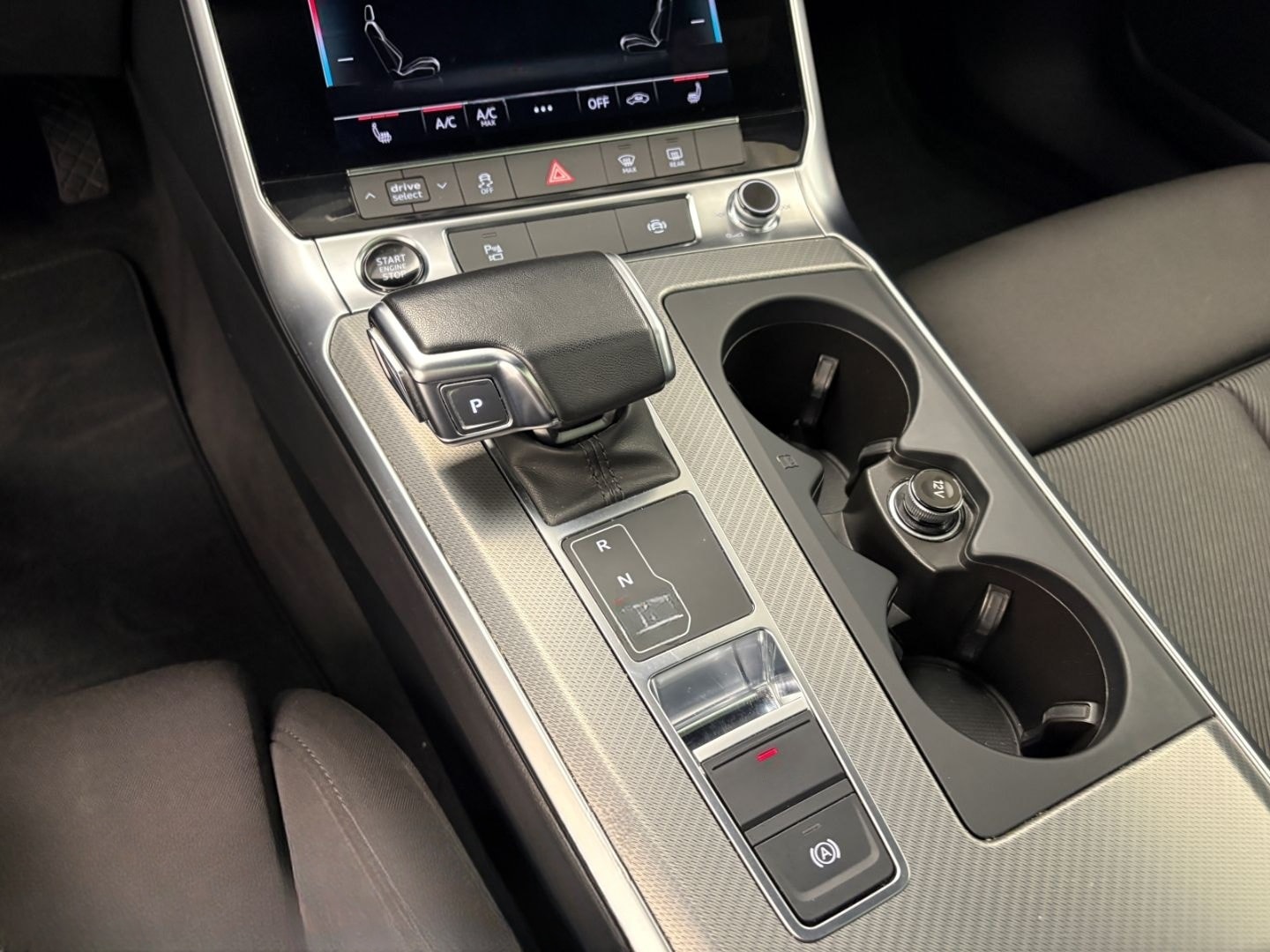 Audi A6 Avant 45 TDI qu. S tronic line LED PANO HEAD- foto 14