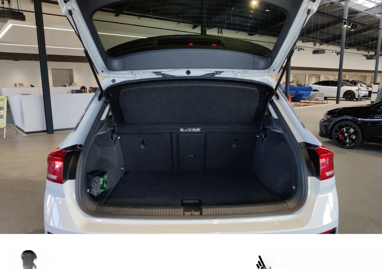 Volkswagen T-Roc 1.5 TSI United DAB+KLIMA+NAVI+PDC+SHZ foto 17