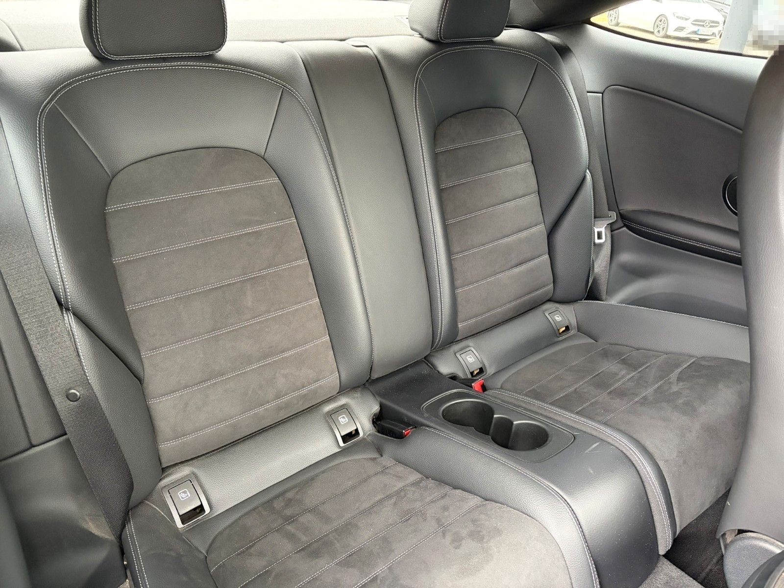 Mercedes-Benz C 180 Coupe AMG+TOTW.+SPIEGEL PAKET+PANO. DACH foto 24