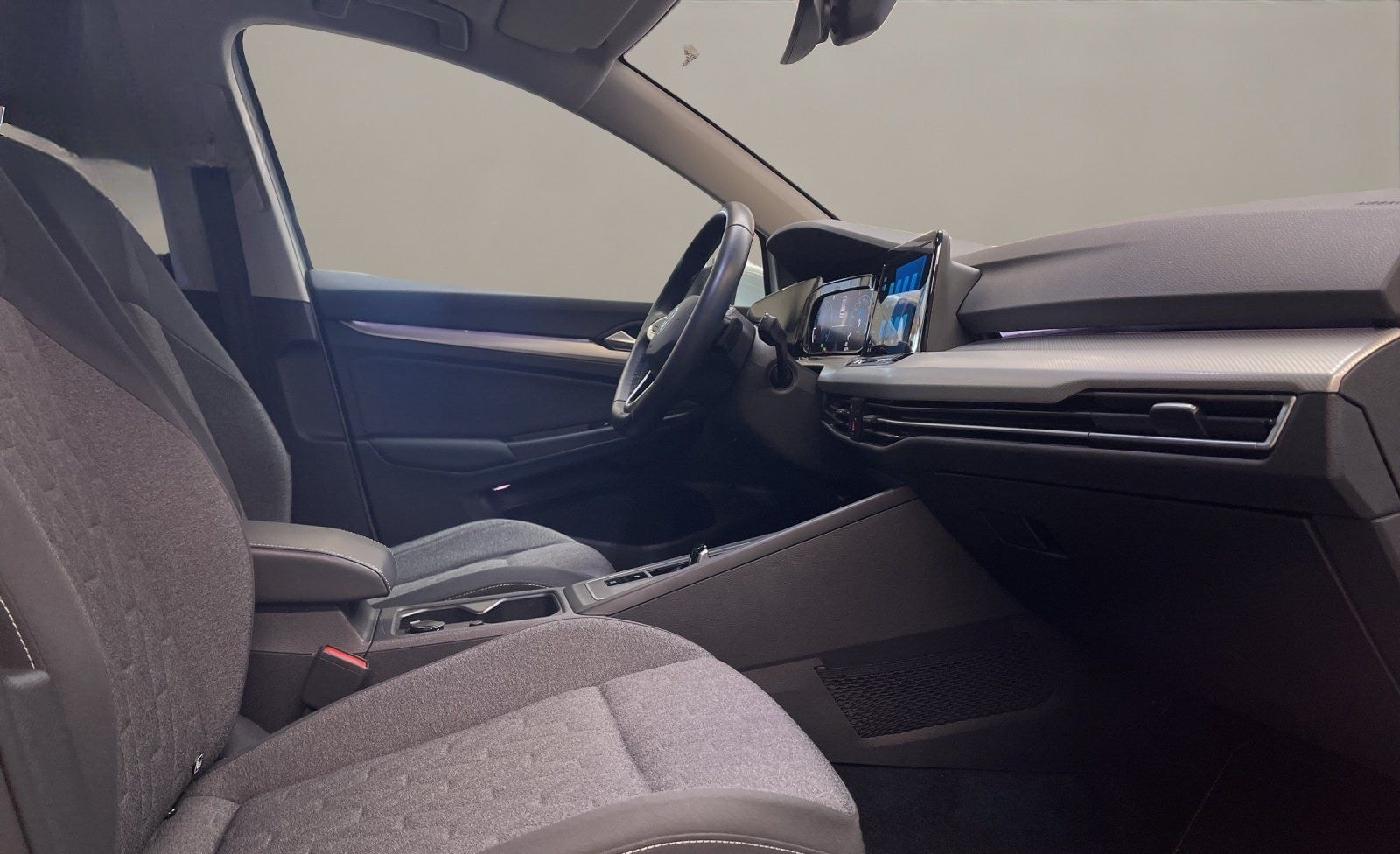 Volkswagen Golf VIII 1.0 eTSI Move AUT Virtual DynLicht LED foto 18