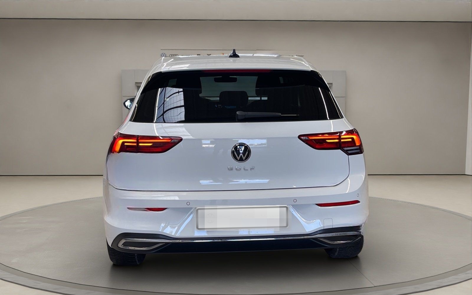 Volkswagen Golf VIII 1.0 eTSI Move AUT Virtual DynLicht LED foto 5