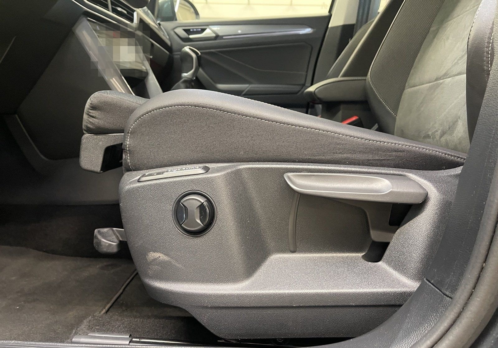 Volkswagen T-Roc 1.0 TSI Style ACC Virtual el.Heck DynLicht foto 10