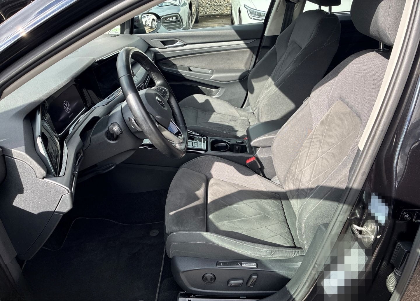 Volkswagen Golf VIII Style 2.0 TDI DSG AHK+ Navi Digitales  foto 7