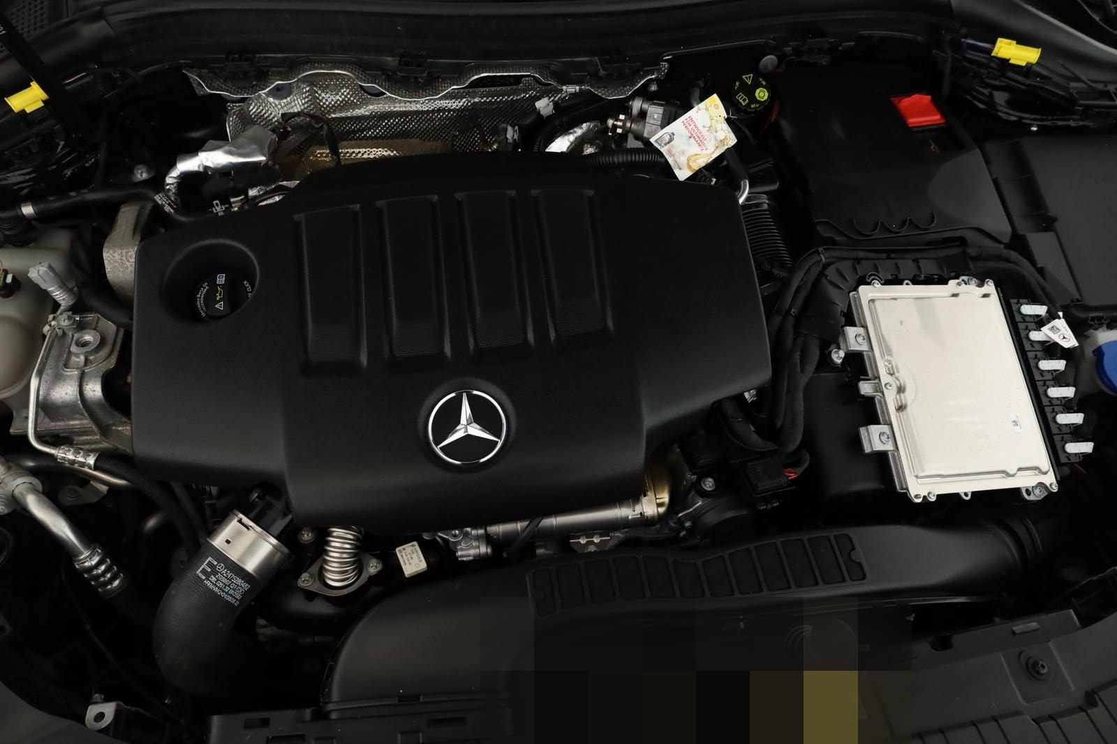 Mercedes-Benz GLA 220 d 8G 4M AMG LED Pano Digi Navi SHZ Kam foto 18