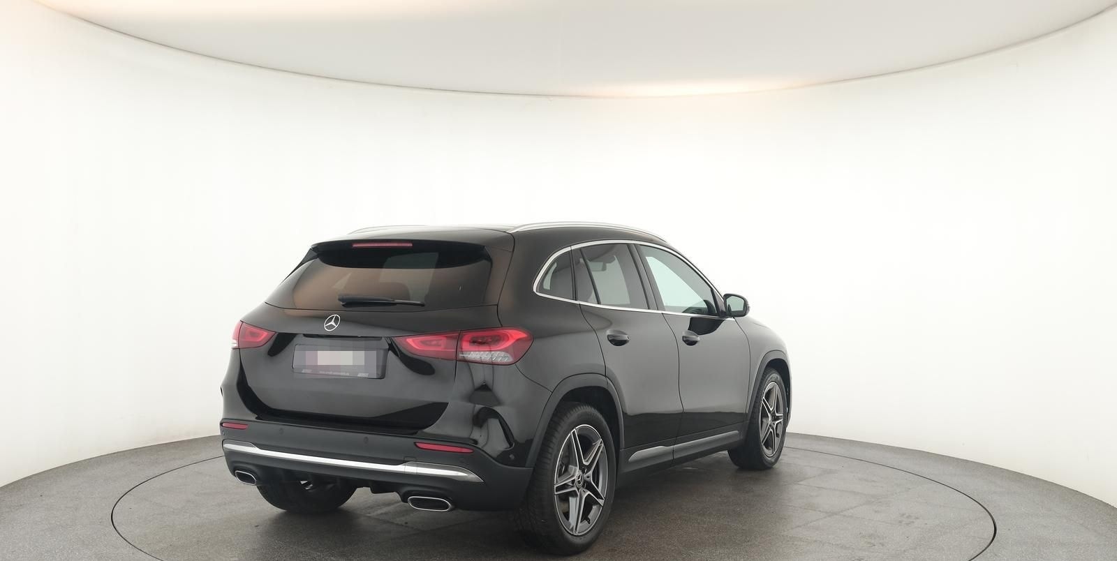 Mercedes-Benz GLA 220 d 8G 4M AMG LED Pano Digi Navi SHZ Kam foto 25