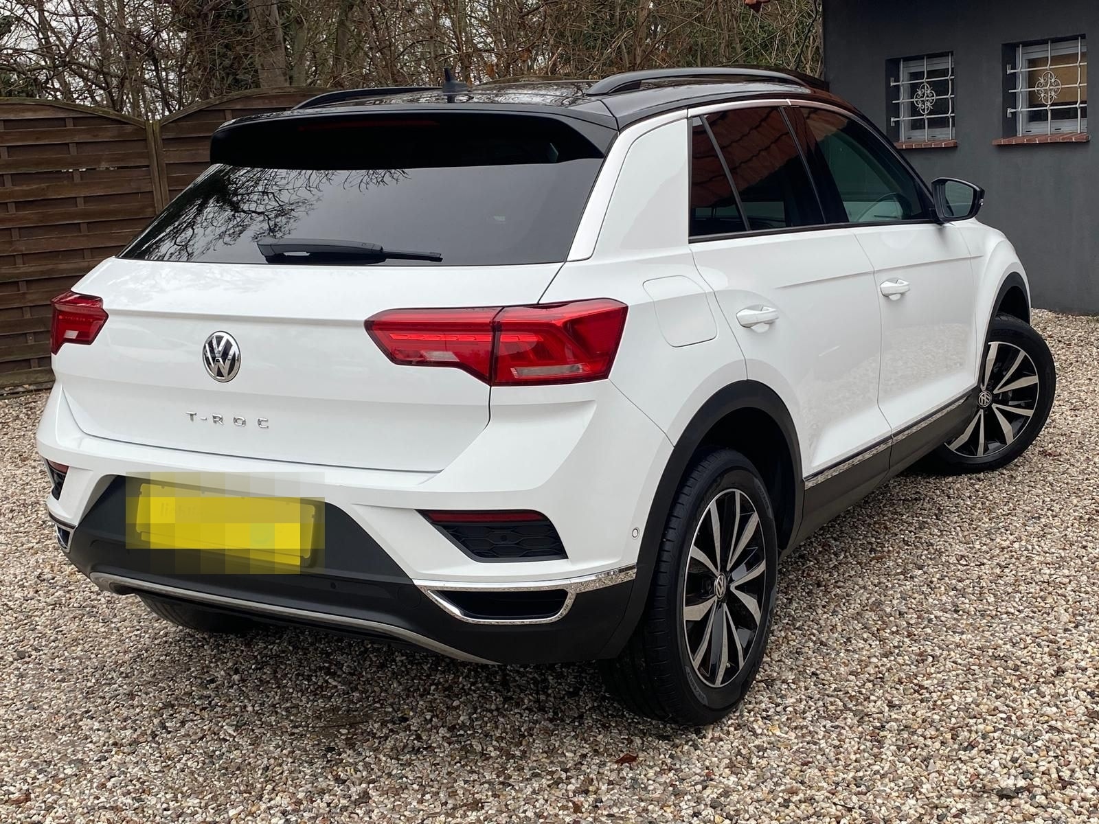 Volkswagen T-Roc 1.5 TSI ACT DSG Style LED Navi Pano ACC foto 5