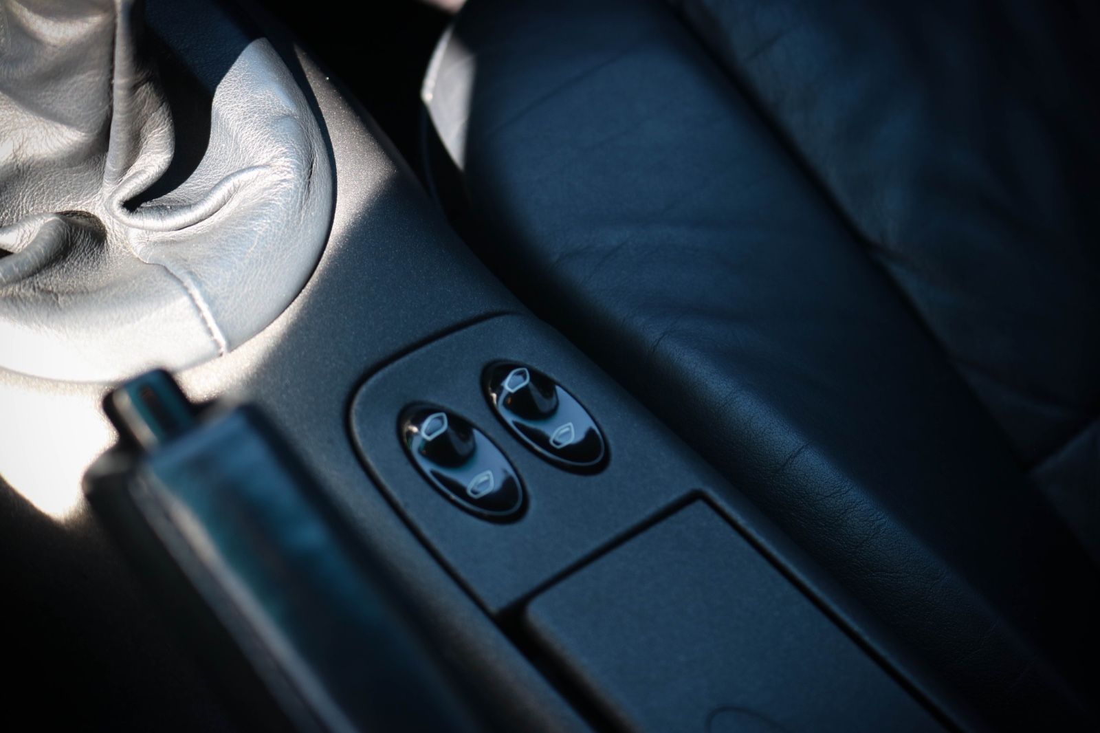 Porsche 996 911 Carrera Coupé*Schalter*Navi*SHZ*dt.Auto* foto 14