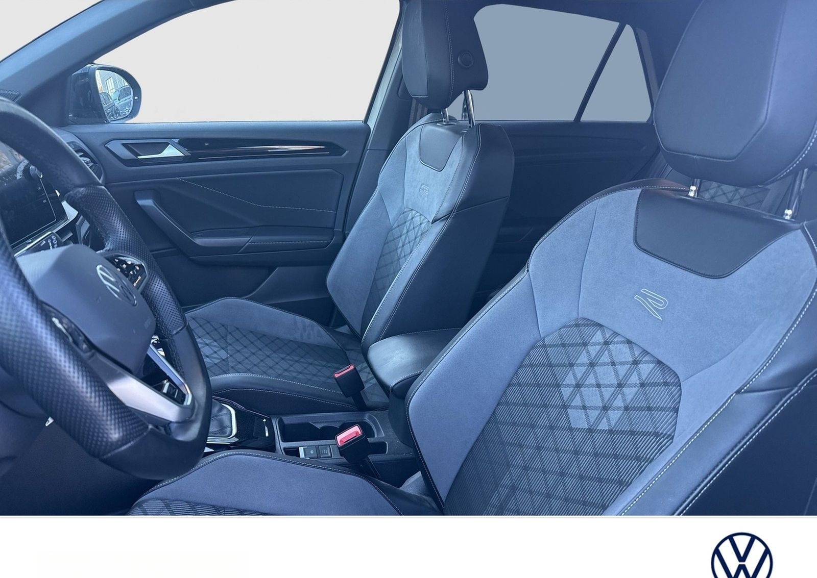 Volkswagen T-Roc 1.0 R-LINE BLACKSTYLE AHK KAMERA ALU18 NAV foto 8