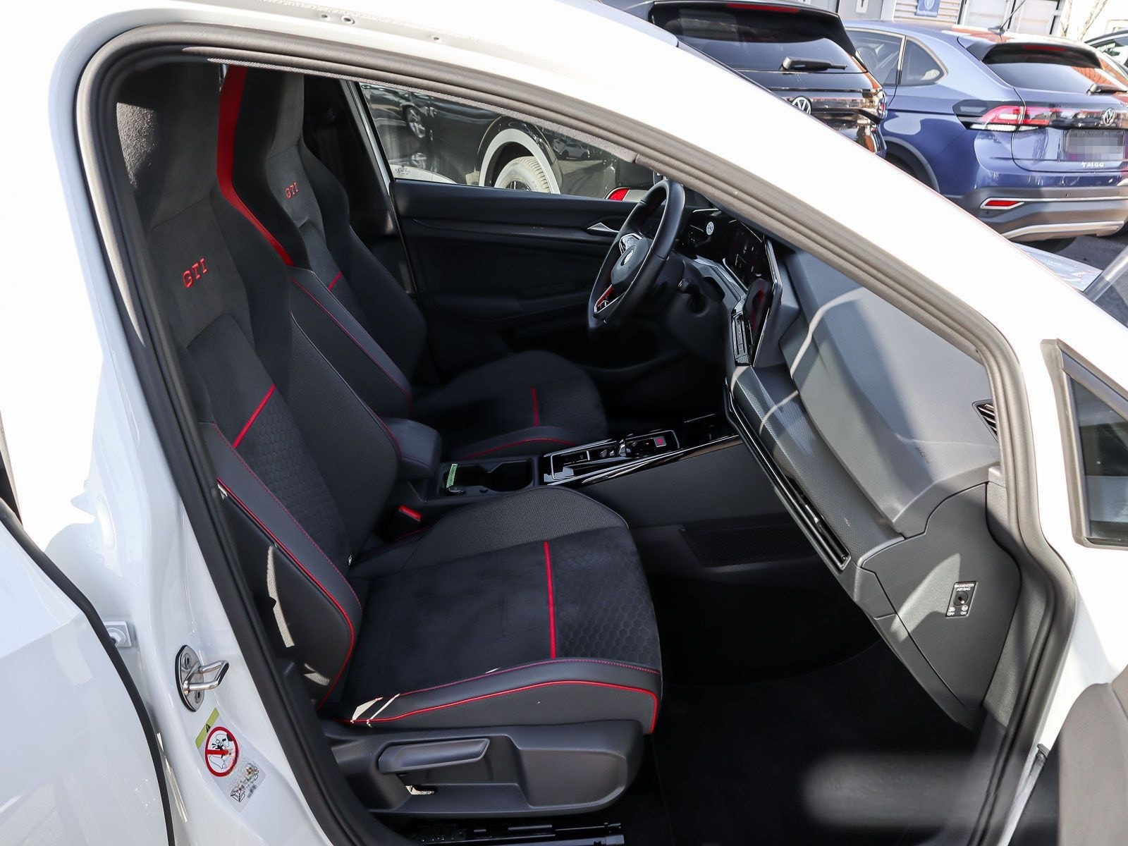 Volkswagen Golf VIII GTI Clubsport 2.0 TSI BlackStyle IQ.Li foto 13