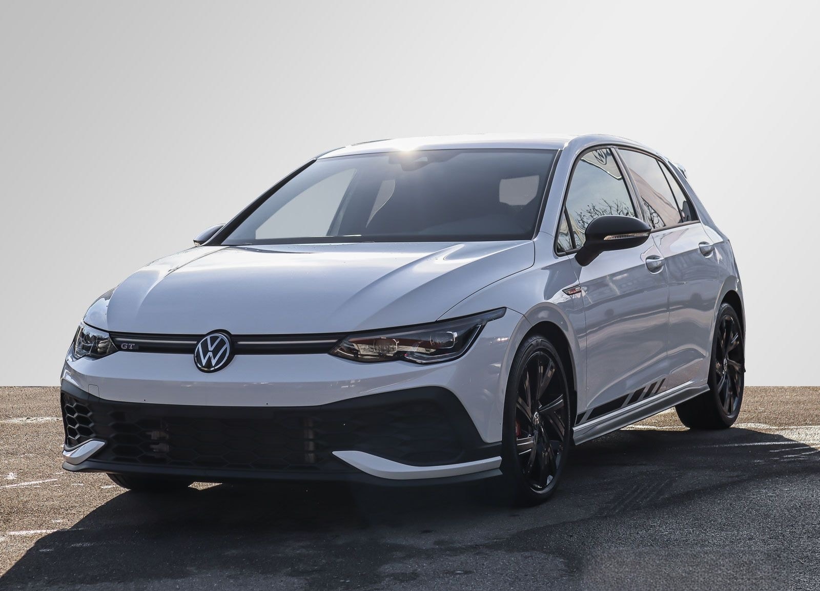 Volkswagen Golf VIII GTI Clubsport 2.0 TSI BlackStyle IQ.Li foto 3