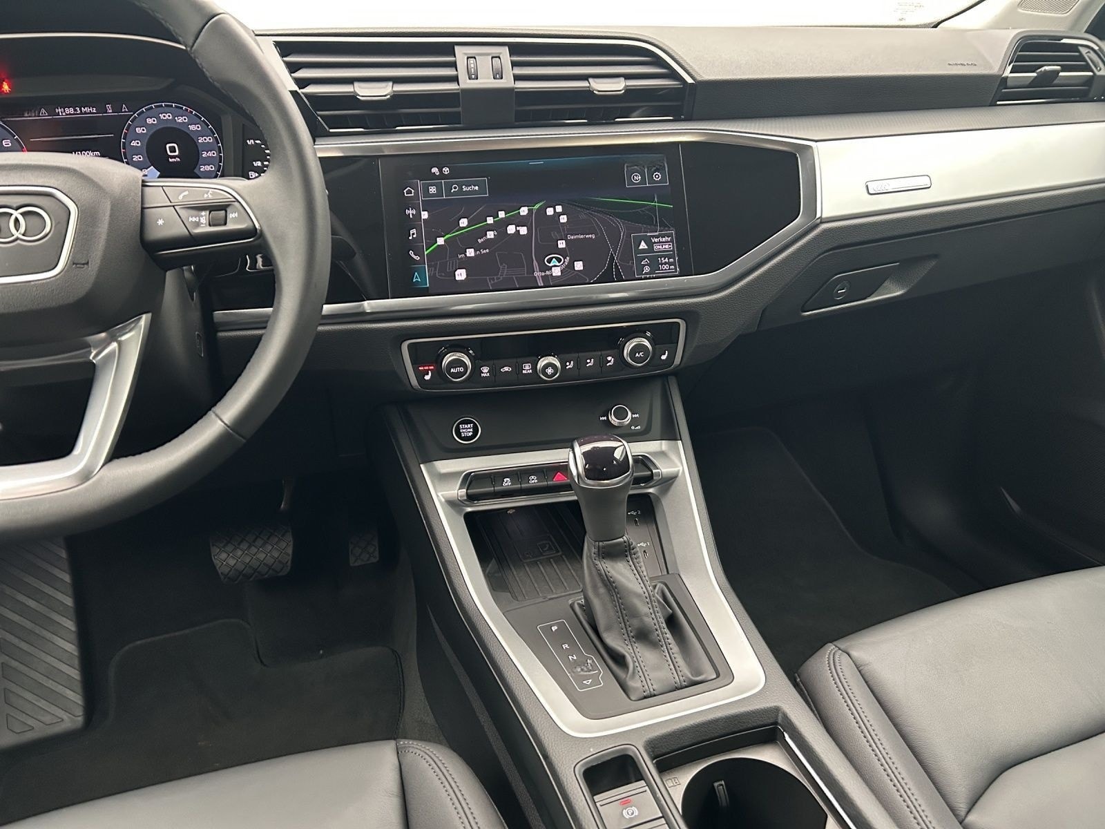 Audi Q3 SUV advanced 35 TFSI*Navi*LED*Alu*AHK*PDC*Vir foto 6