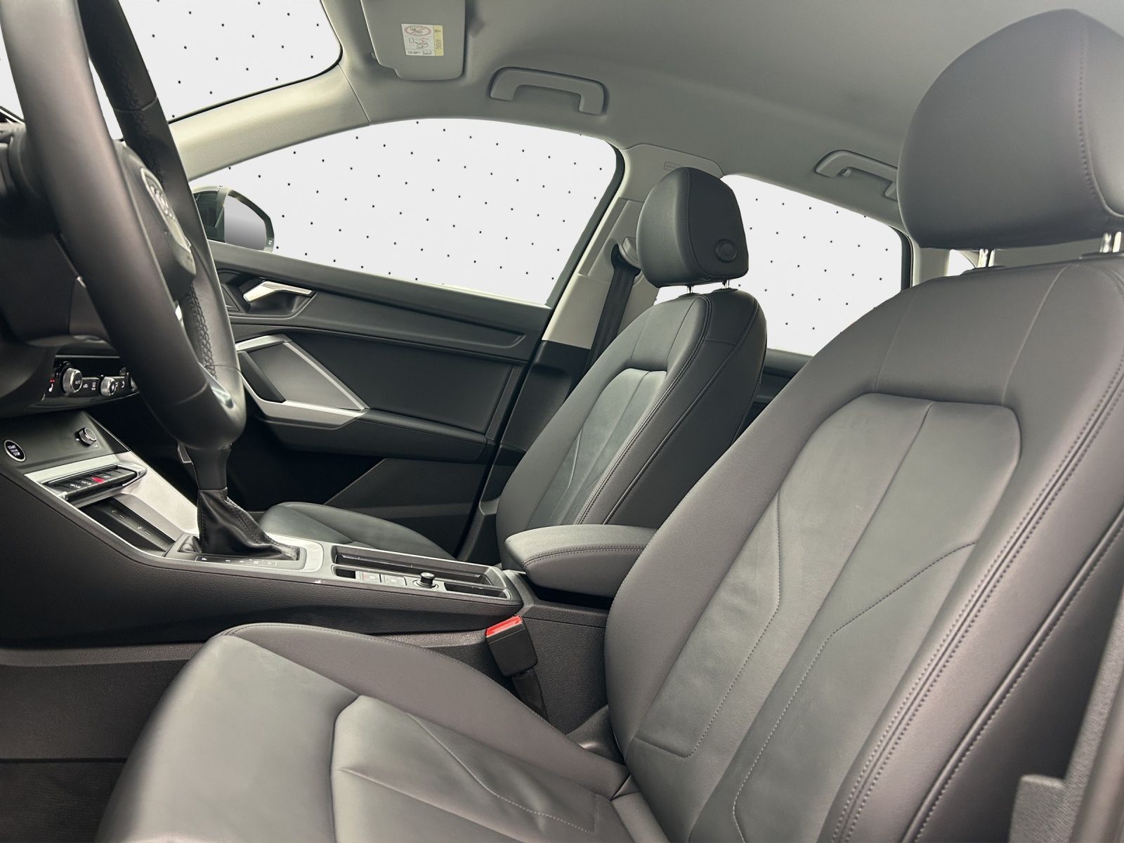 Audi Q3 SUV advanced 35 TFSI*Navi*LED*Alu*AHK*PDC*Vir foto 9