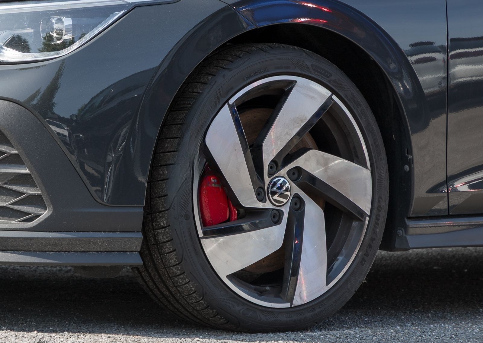Volkswagen Golf GTI CLUBSPORT NAVI LED+ SITZHZ LM18 foto 7