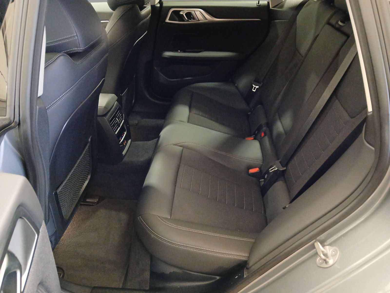 BMW i4 eDrive35 Gran Coupé Navi Kamera Sitzheizung foto 11