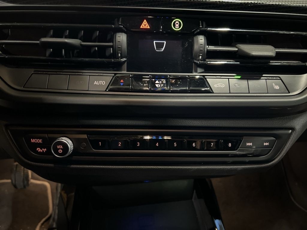 BMW 116i Sport Line,SHADOWLINE,LED,NAVI,TEMPO,LIVE, foto 12