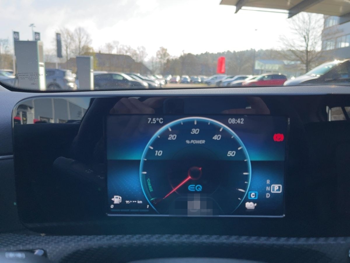 Mercedes-Benz A 250 e LED+SPIEGEL+SPUR+CARPLAY+KAMERA+TOTWINK. foto 11