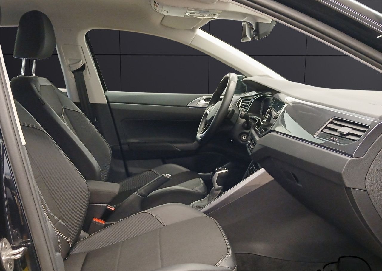 Volkswagen Taigo Style 1.0TSI DSG IQ.Light NAV SHZ RearView foto 12