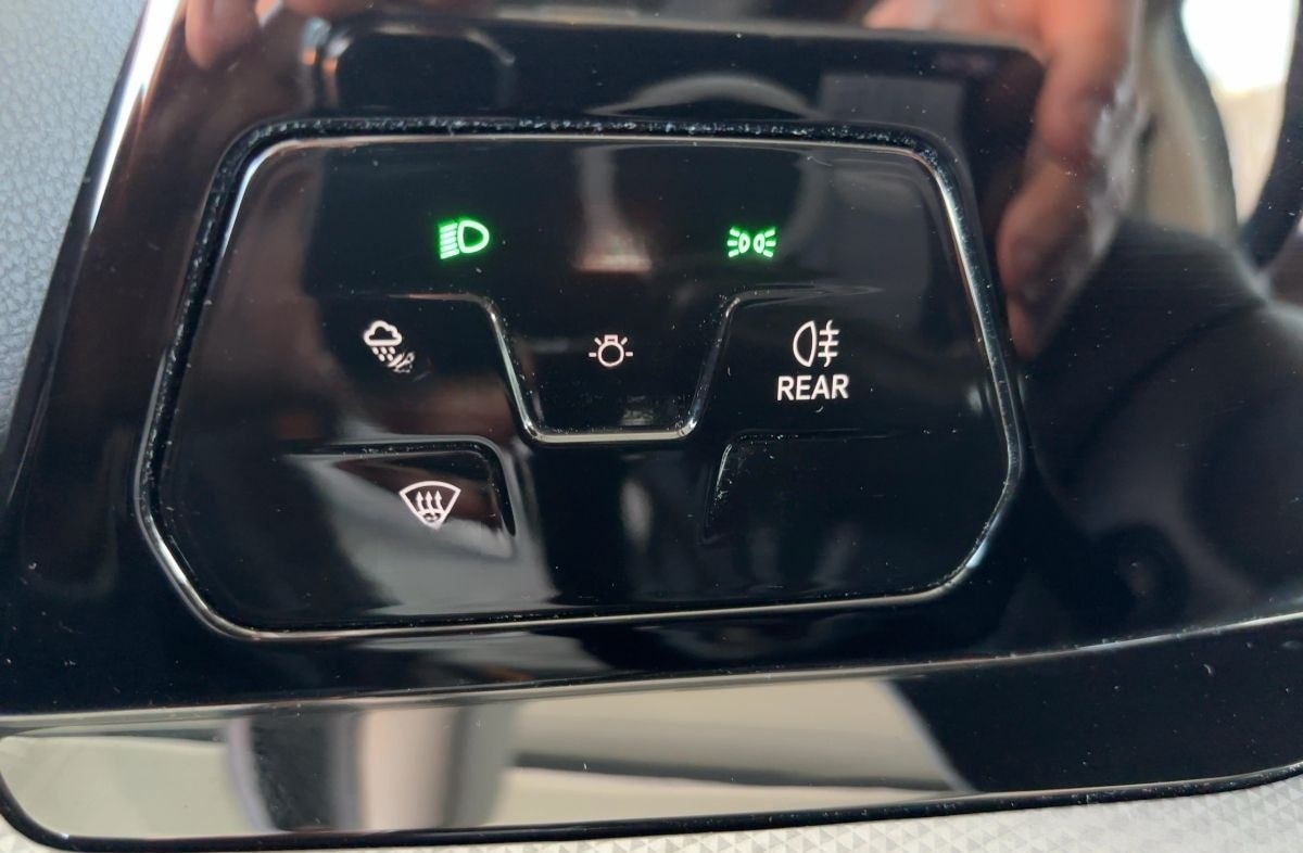 Volkswagen Golf VIII Active 1.5 TSI LED HUD KAM STANDHZG foto 14