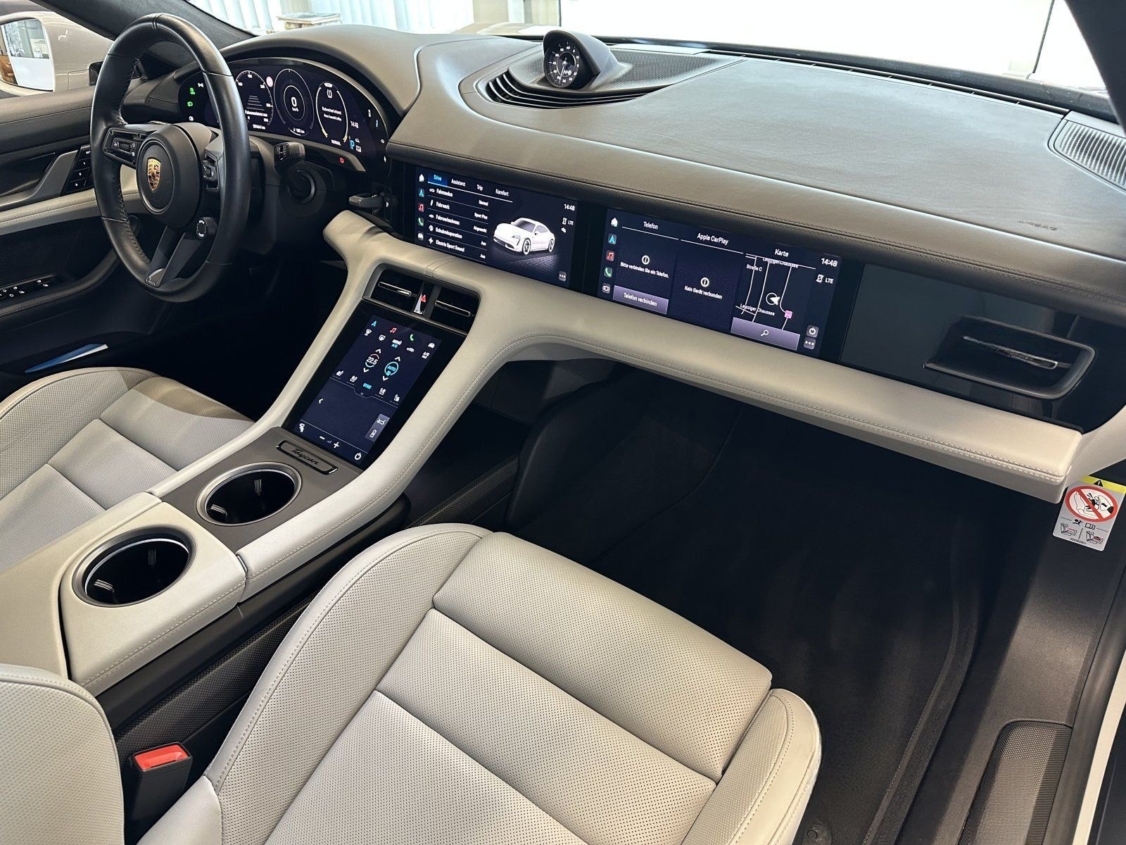 Porsche Taycan Turbo S/KREIDE/CARBON/CERAMIC/ foto 21