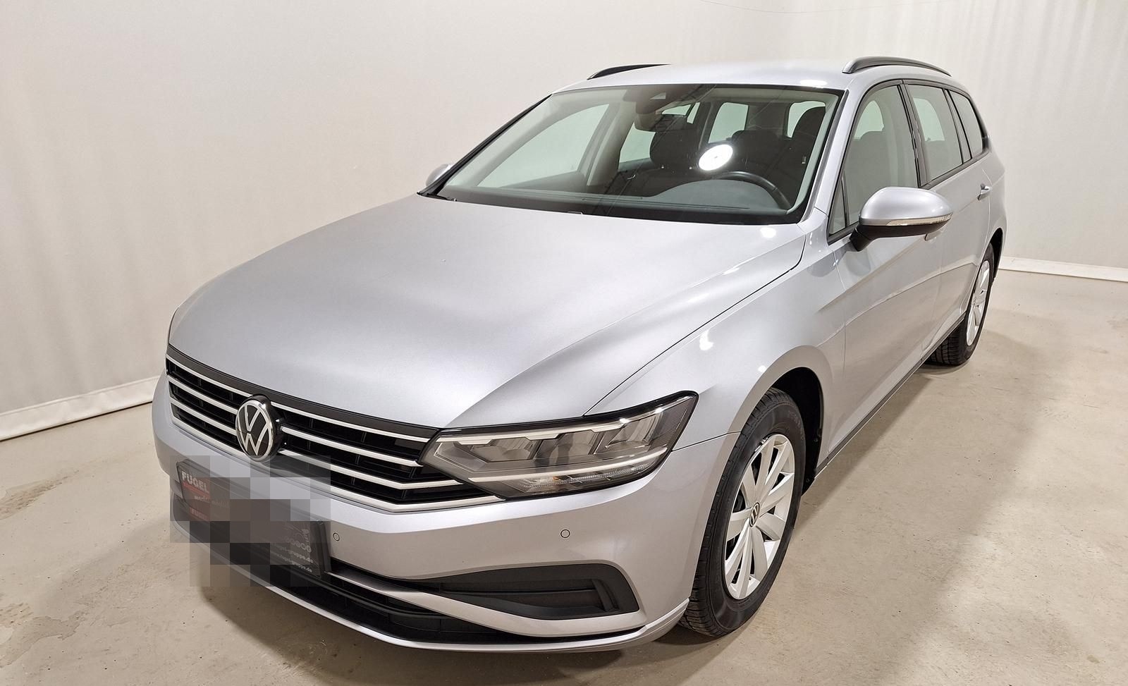 Volkswagen Passat Variant 1.5 TSI Conceptline LED|Navi|RFK foto 2