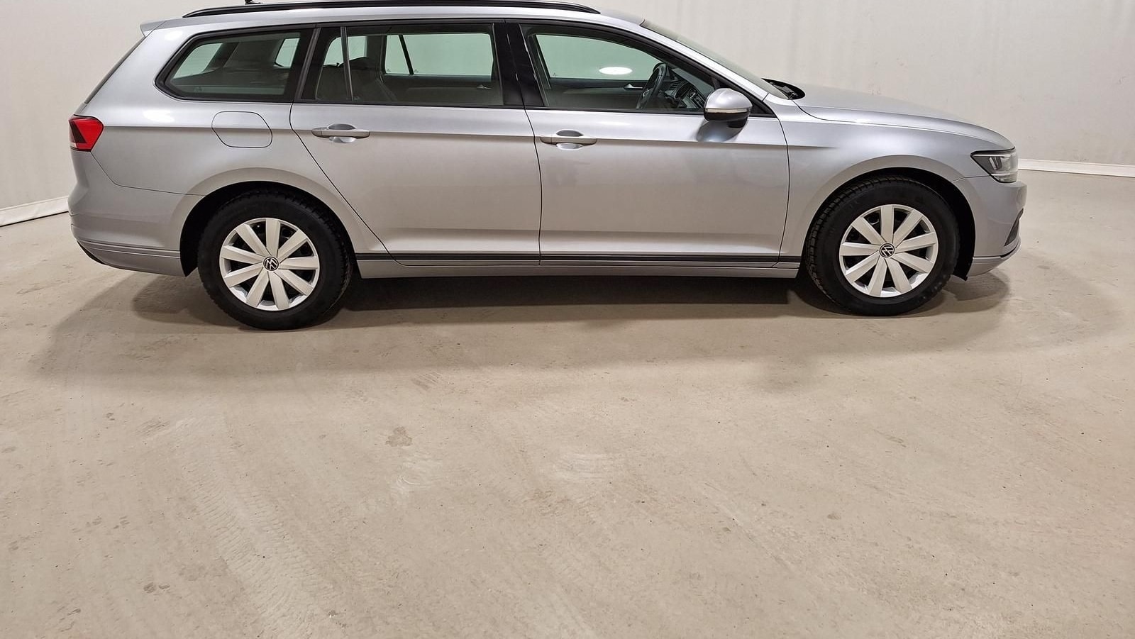 Volkswagen Passat Variant 1.5 TSI Conceptline LED|Navi|RFK foto 7