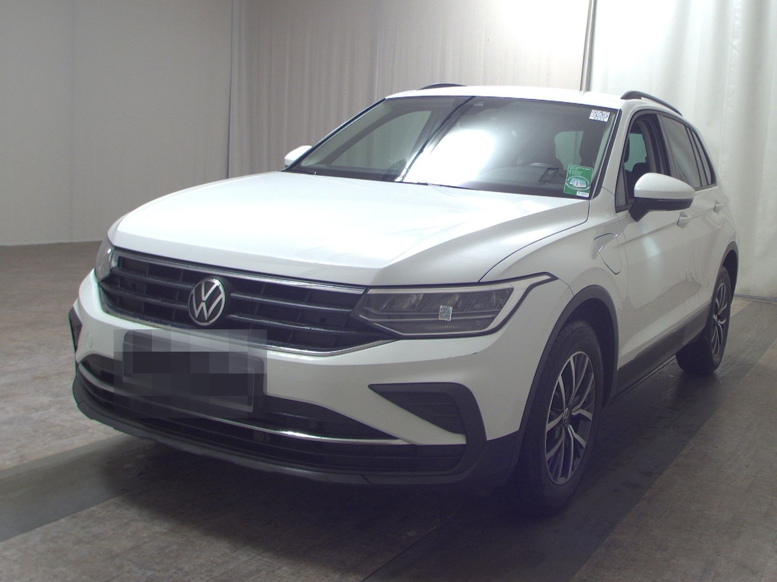Volkswagen Tiguan 1.4 TSI e Life Navi LED AID HuD ACC PDC foto 2