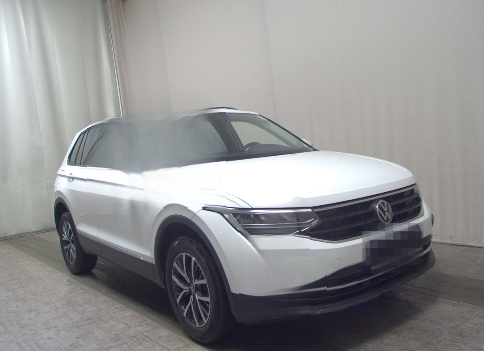 Volkswagen Tiguan 1.4 TSI e Life Navi LED AID HuD ACC PDC foto 3