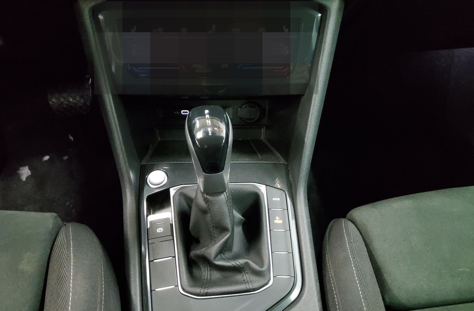 Volkswagen Tiguan 1.4 TSI e Life Navi LED AID HuD ACC PDC foto 6